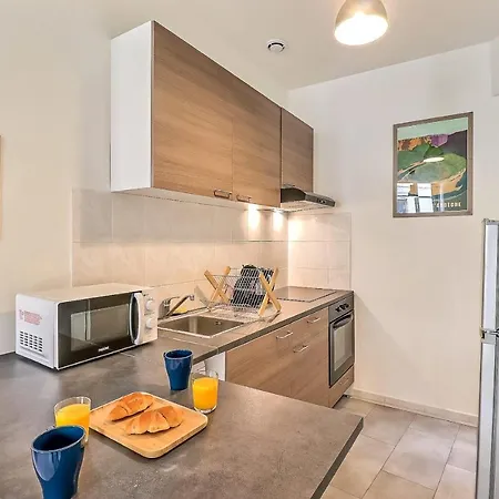 Apartment Welcomenimes - P2 Centre Historique